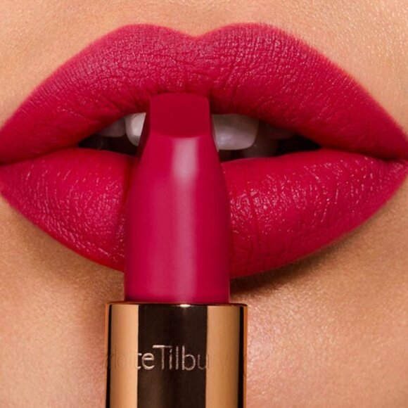 Charlotte Tilbury The Queen Matte Revolution Long Lasting Lipstick in box - Picture 4 of 11